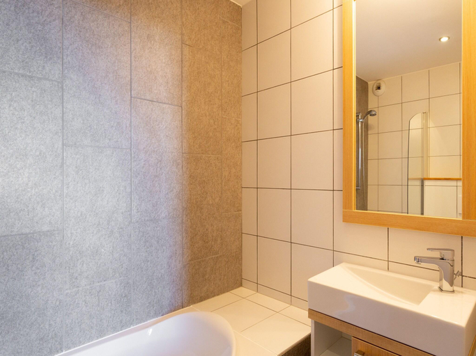 Bathroom, Snowy Chalet w Views, Haute-Savoie