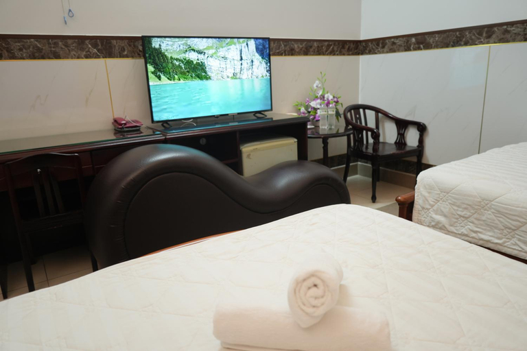 Bedroom 2, Khach San Kim Long, District 10
