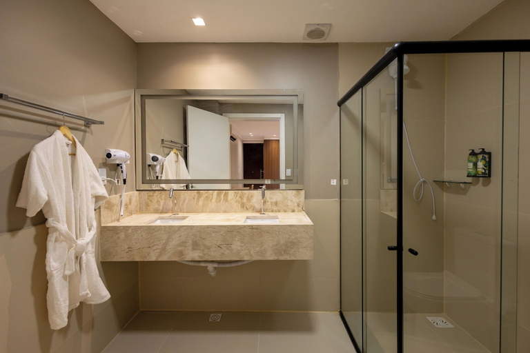 Bathroom 4, Aira Hotel, Sobral