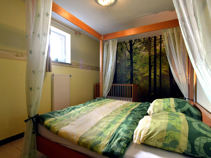 Bedroom 2, Holiday Home in Burg Reuland, Liège