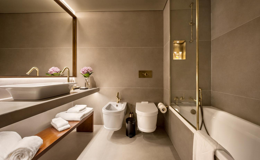Bathroom 5, Grand Hotel Acores Atlantico, Ponta Delgada