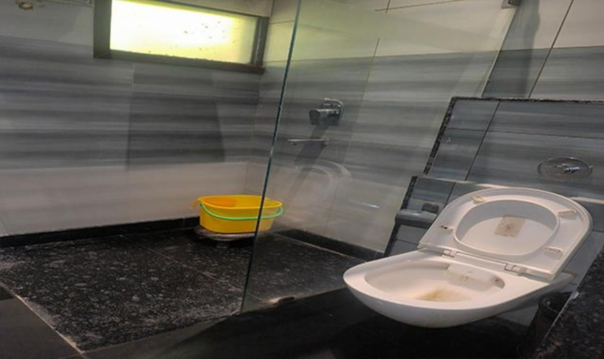 Bathroom 4, Fabhotel Azure I, Varanasi