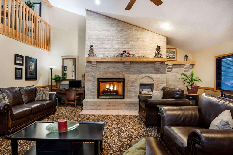 Public Area 2, AmericInn by Wyndham Tomah, Monroe