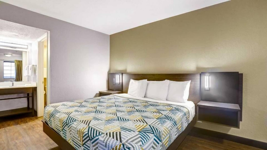 Bedroom 4, Motel 6 Amarillo, TX, Randall