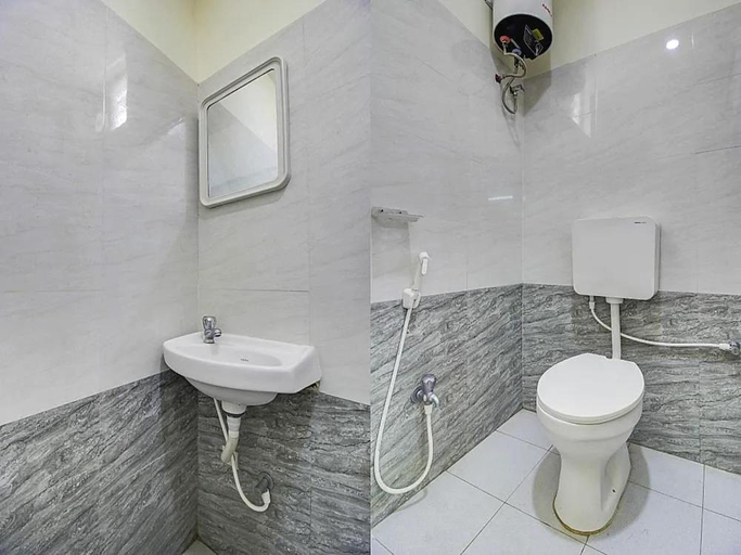 Bathroom 3, SS Happy Home's PG/Paying Guest, Hyderabad
