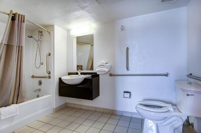 Bathroom 4, Quality Inn Santa Fe New Mexico, Santa Fe