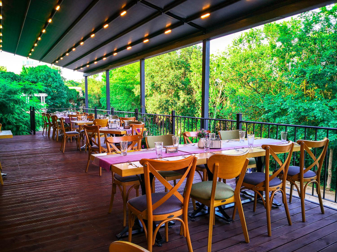 Food & Drinks 4, Laguna Terrace, Kavarna