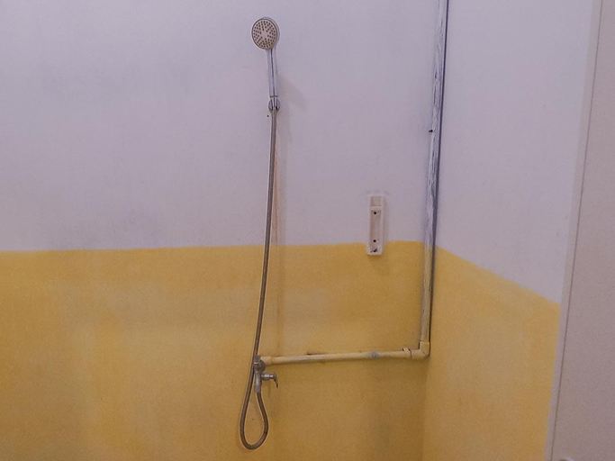 Bathroom 3, BTC Syariah near RS Saiful Anwar, Malang