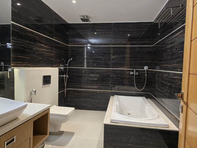 Bathroom, HOTEL SHEMRON, Alwar