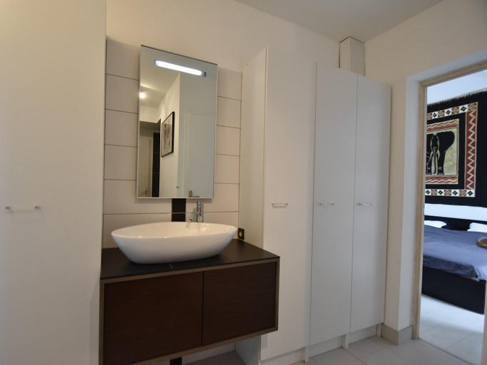 Bathroom 4, Villa in Malves near Carcassonne Pool, Aude
