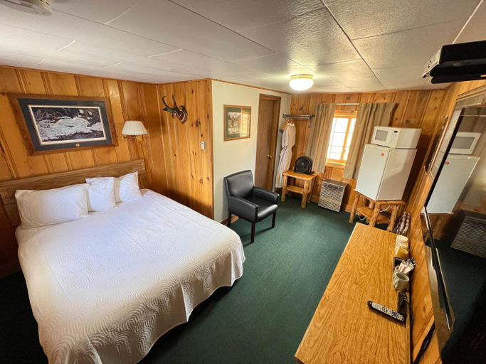 Bedroom 2, Trails end motel, Fremont