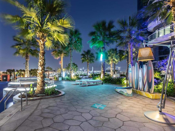 Sport & Beauty, Cosmos Living 1 Bedroom Paramount Towers, Dubai
