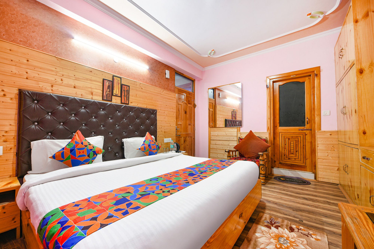 Bedroom 3, Fabhotel Rigzin Nest Cottage, Kullu