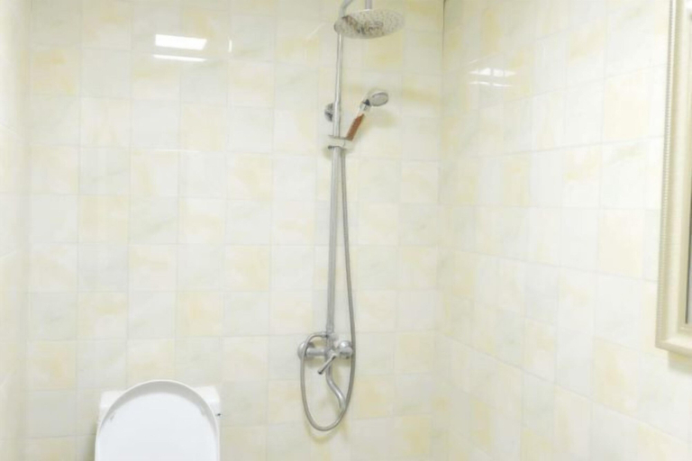 Bathroom 4, Baishuitang Hotel, Jiaxing