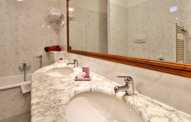 Bathroom 5, Best Western Hotel Metropoli, Genova