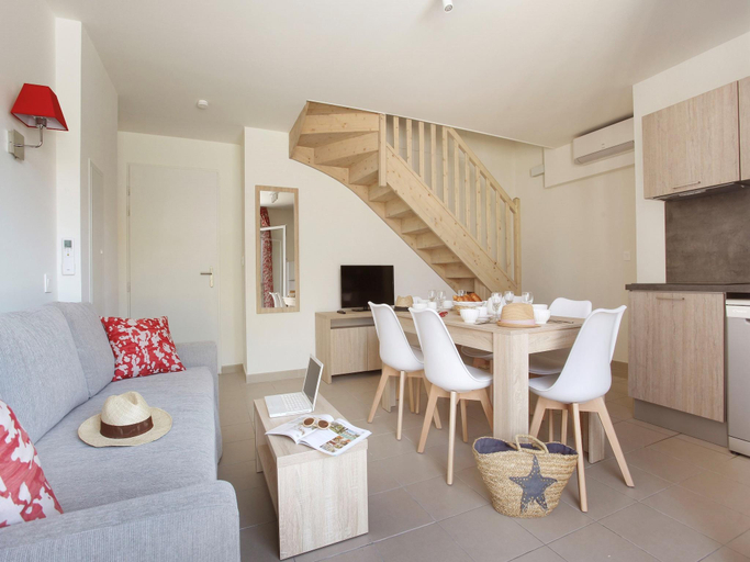 Others 5, Maisonette in Aigues-Mortes near Camargue, Gard