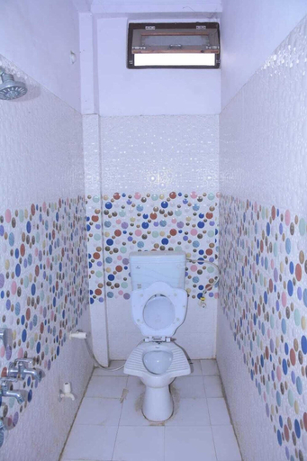 Bathroom 3, Shivdham Guest House, Sitapur