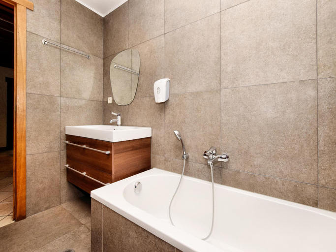 Bathroom 4, Durbuy Forest Villa with Pool, Luxembourg