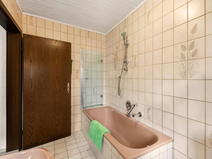 Bathroom 3, Charmantes Ferienhaus nahe Moselufer, Cochem-Zell