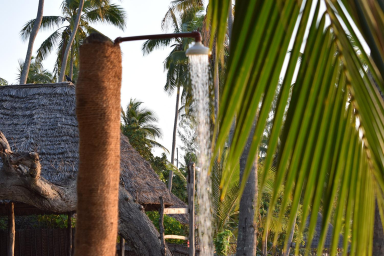Others 4, Juani beach bungalows, Mafia