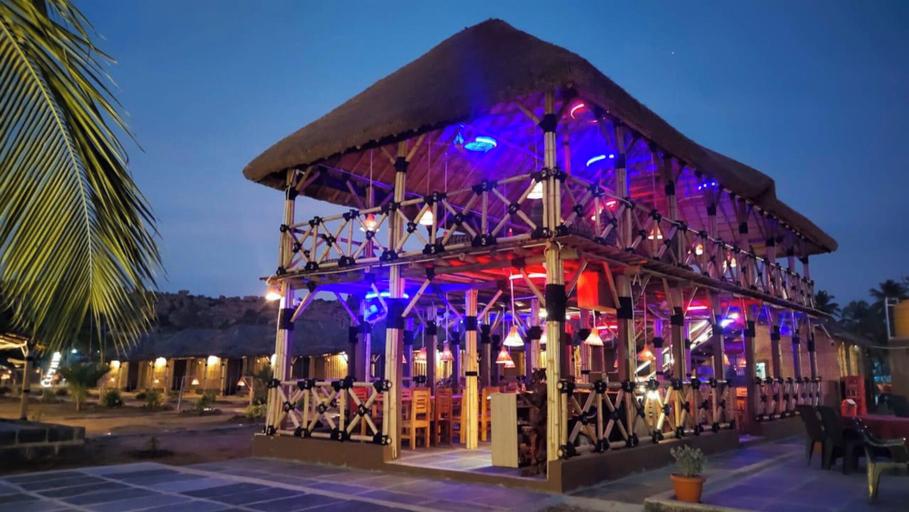 Exterior & Views 2, The King On The Rocks, Koppal