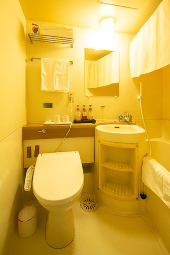 Bathroom 4, Hotel & Residence Nanshukan, Kagoshima