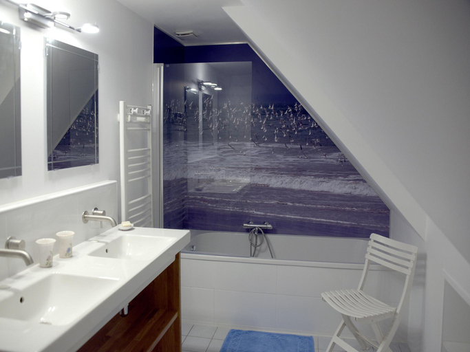 Bathroom, Seaside Comfort in Erquy, Côtes-d'Armor