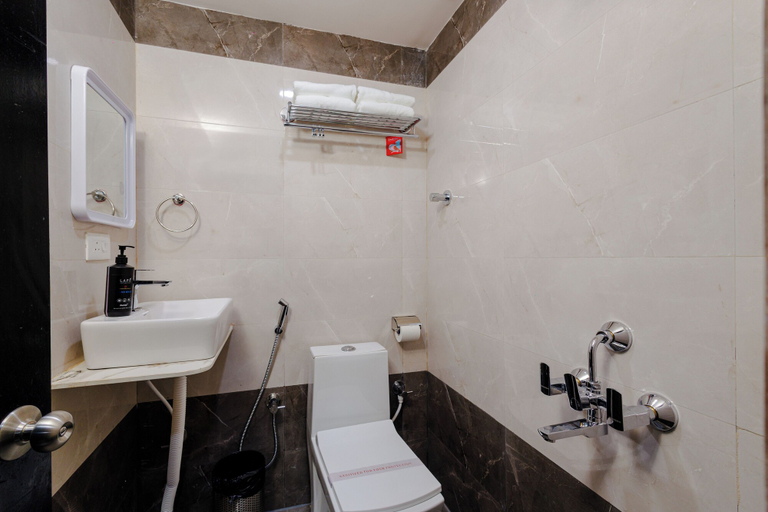 Bathroom 4, Bestaay- A Boutique Hotel (Near INFOCITY and KIIT), Cuttack
