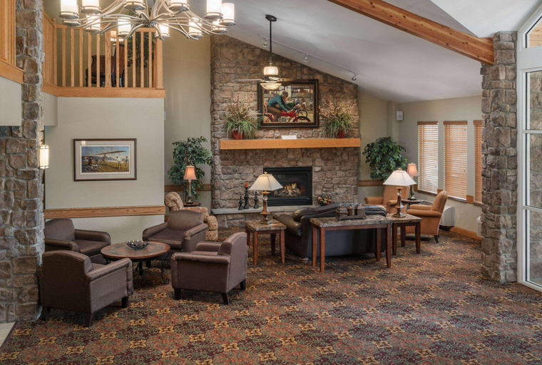 Public Area 2, AmericInn by Wyndham Anamosa, Jones