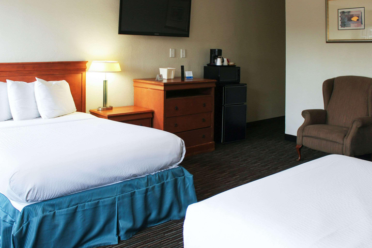 Bedroom 4, Rodeway Inn Near University-Gateway To Yosemite, Merced