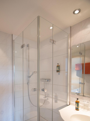 Bathroom 5, Brauereigasthof zum Lamm, Ostalbkreis