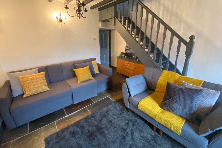 Others 3, Cottage - Sleeps 4 - Pet Friendly - Terrace, Gwynedd