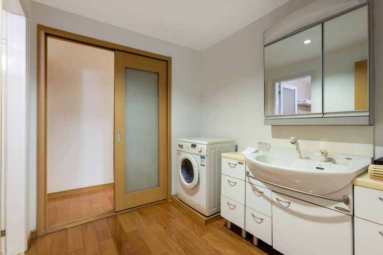 Bathroom 3, Belgravia Touwaen Serviced Residence, Wuxi