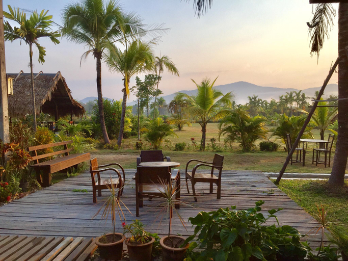 Public Area 3, Le Cocotier Resort, Mae Taeng