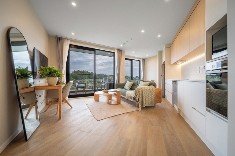 Others 5, Palm Suites - Auckland, Waitakere