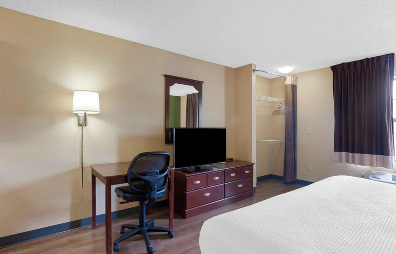 Bedroom 3, Extended Stay America Suites Houston NASA Johnson Space Ctr, Houston