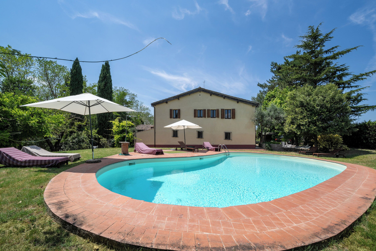 Sport & Beauty 3, Casa La Cedrina Pool Lornano, Siena