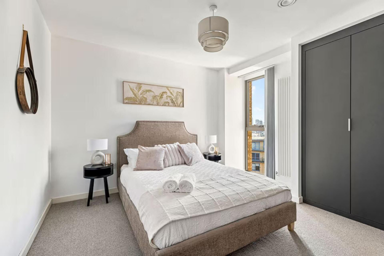 Bedroom 4, London Gateway Apartment, London