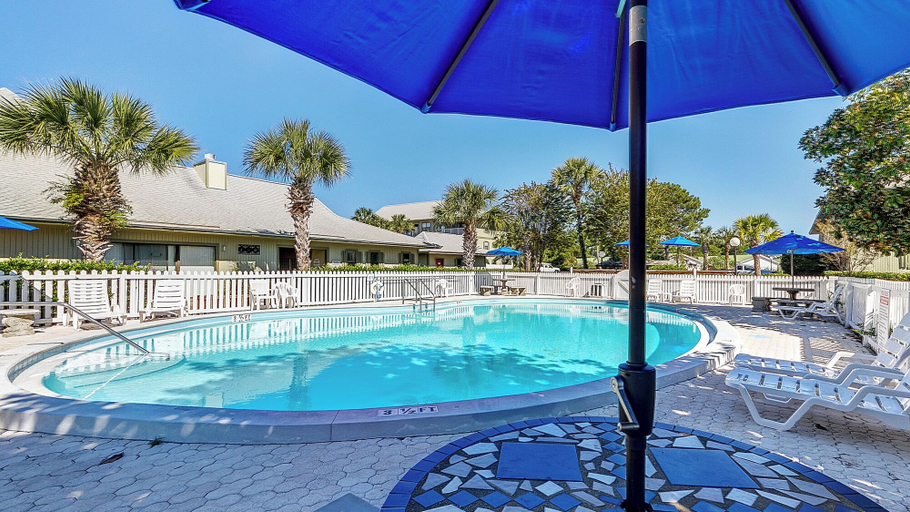 Sport & Beauty 5, Beachwood Villas, Walton