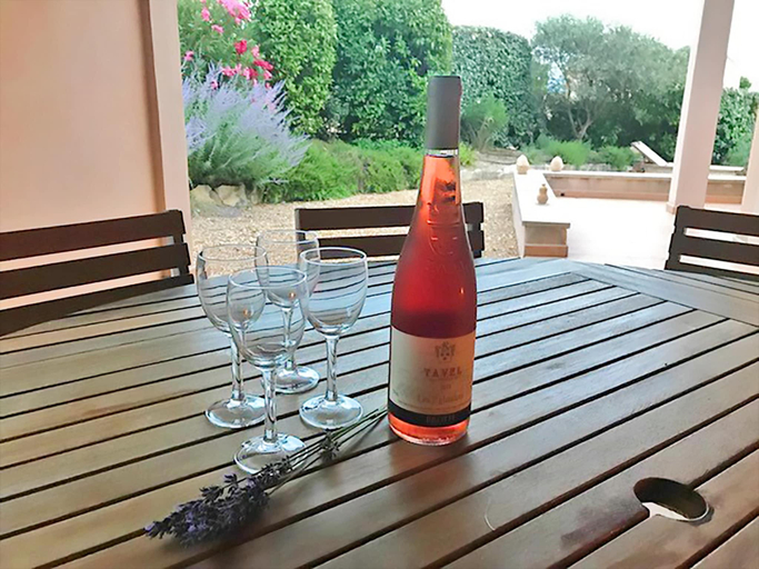 Food & Drinks 5, Villa in Saumane near Golf Course and Pool, Vaucluse