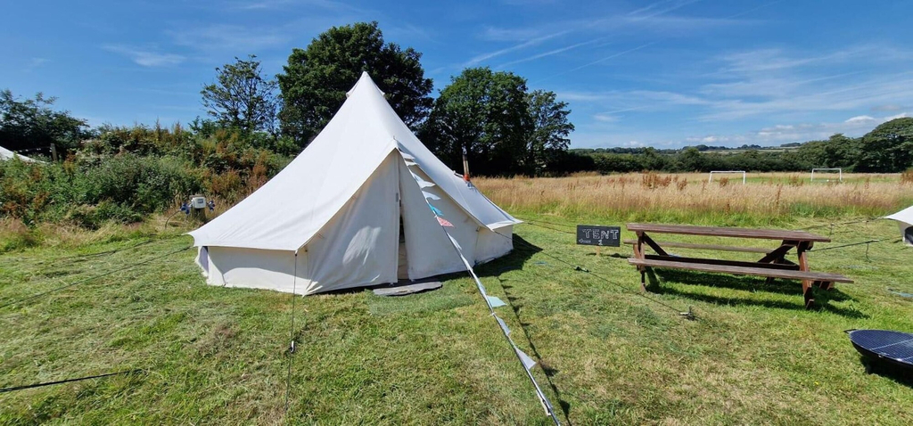 Outdoor dining 5, Dog Friendly Cozy Bell Tent With Log Burner, Anglesey