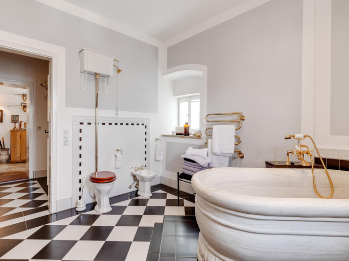 Bathroom 3, Herrenhaus in Riedenburg im malerischen Altmuhltal, Kelheim