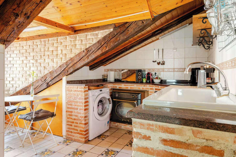 Room 3, Bright Pelayo - Enchanting 1BR Home in Chueca, Madrid