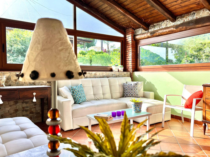 Others 2, Sicilian Poolside Escape for 6, Messina