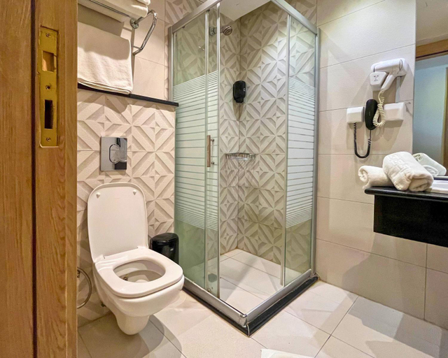 Bathroom 5, La Casa Hotel Amman by FHM, Salt