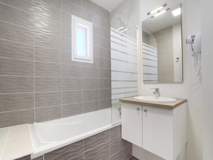 Bathroom, Maisonette in Aigues-Mortes near Camargue, Gard