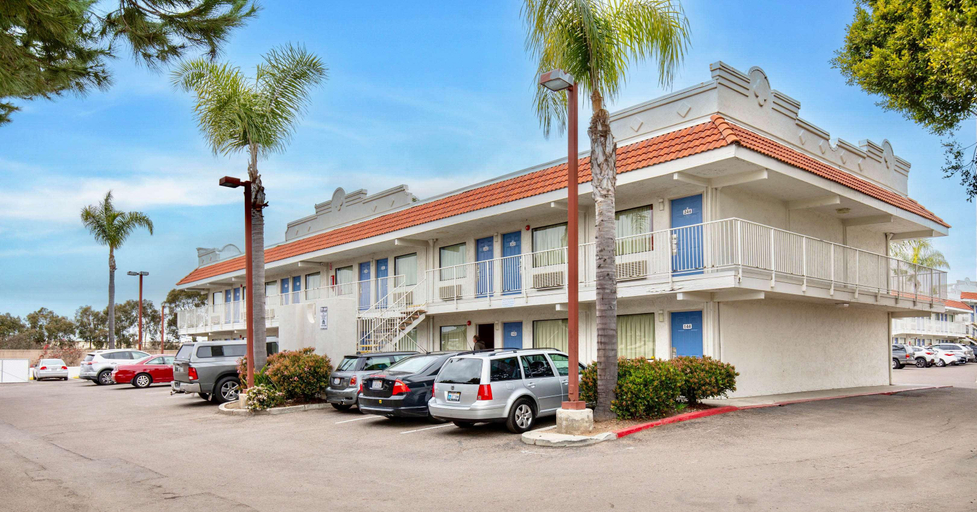 Exterior & Views 2, Motel 6 Carlsbad East, San Diego