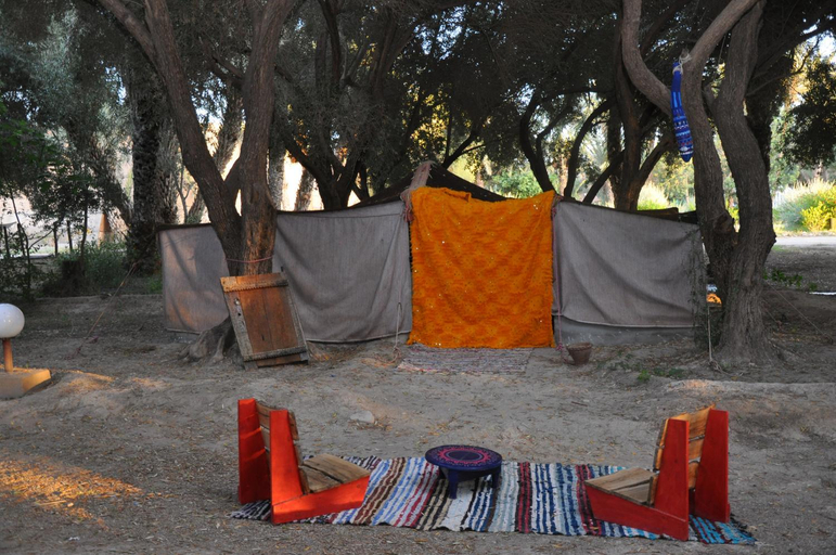 Others 4, Bivouac Sous les palmiers bleus, Tiznit