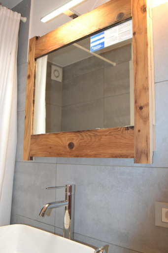Bathroom 4, Mountain Lodge Sedrun, Surselva