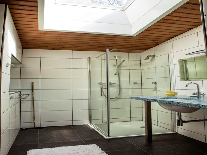 Bathroom, Holiday Home Moselle with Private Sauna, Bernkastel-Wittlich